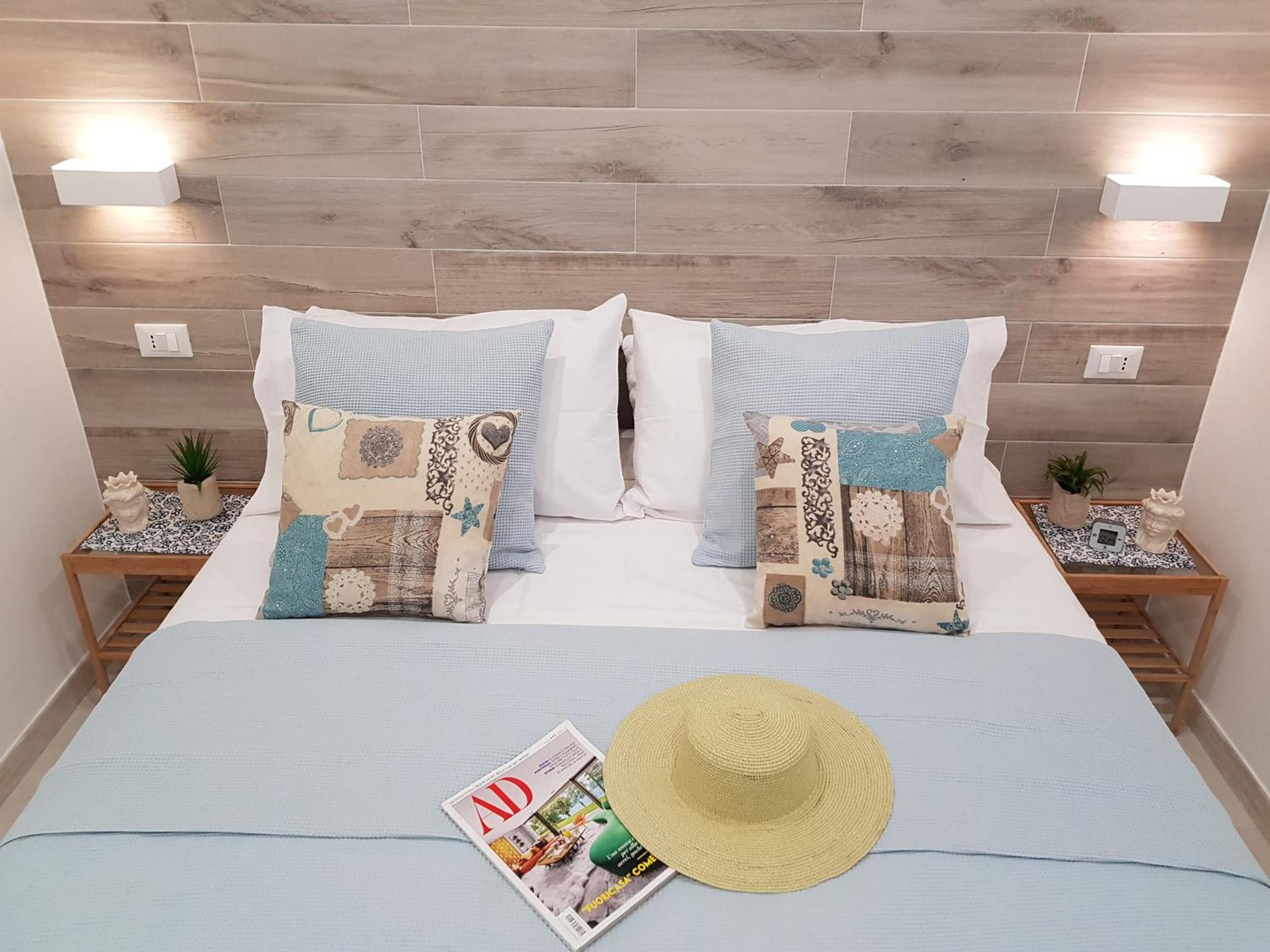 Martin Holiday Apartments Giardini Naxos Rum bild